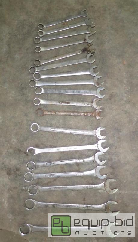 lot 51 image: Huge Lot of Wrenches