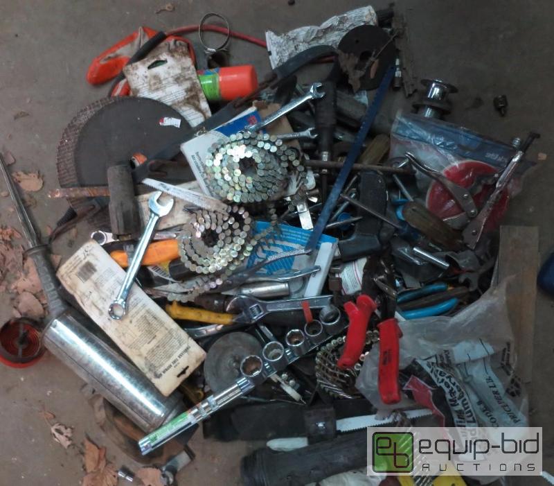 lot 75 image: Giant Lot of Random Tools