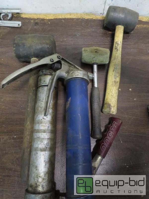 lot 76 image: Random Tool Lot