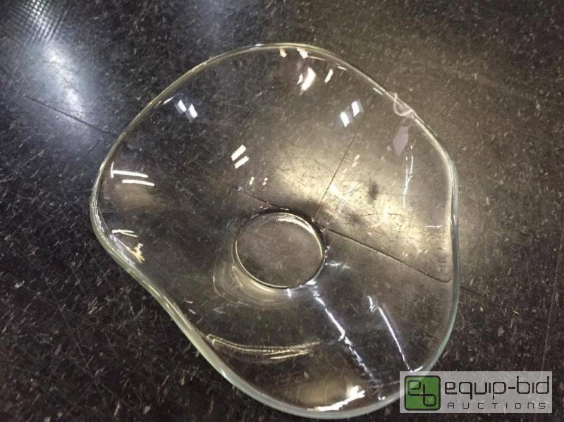 lot 100 image: Large Mid Century Glass Bowl
