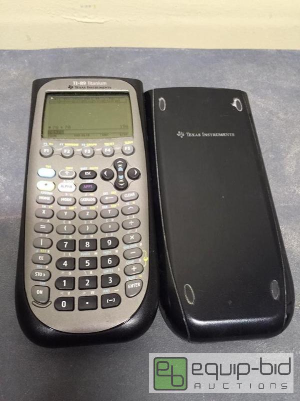 lot 121 image: Texas Instruments TI-89 Titanium Calculator - Working