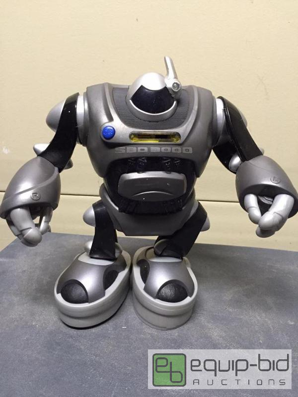 lot 147 image: Robot 2000 Toy