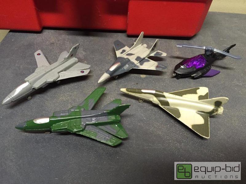 lot 166 image: Group of Vintage Die-Cast Airplanes, Hot Wheels Batman Hellicopter