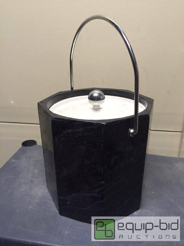 lot 194 image: Mid Century Modern Ice Bucket