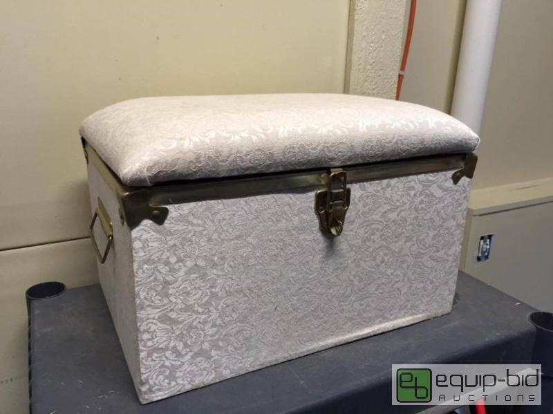 lot 221 image: Neat Vintage White Trunk - Brass Accents PLUS MYSTERY CONTENTS