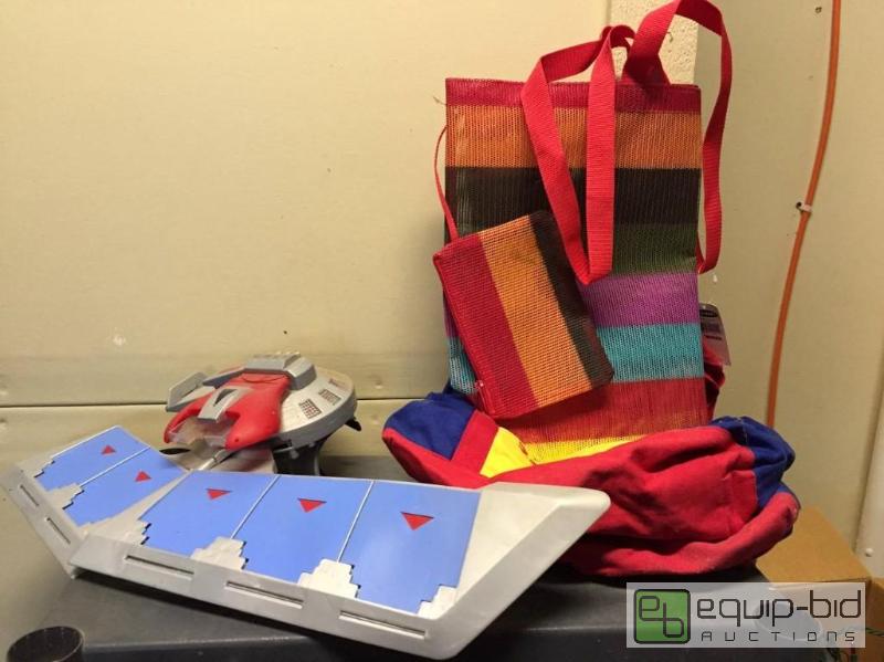 lot 228 image: Group of Toys - Transformers Plus Purses - Old Navy