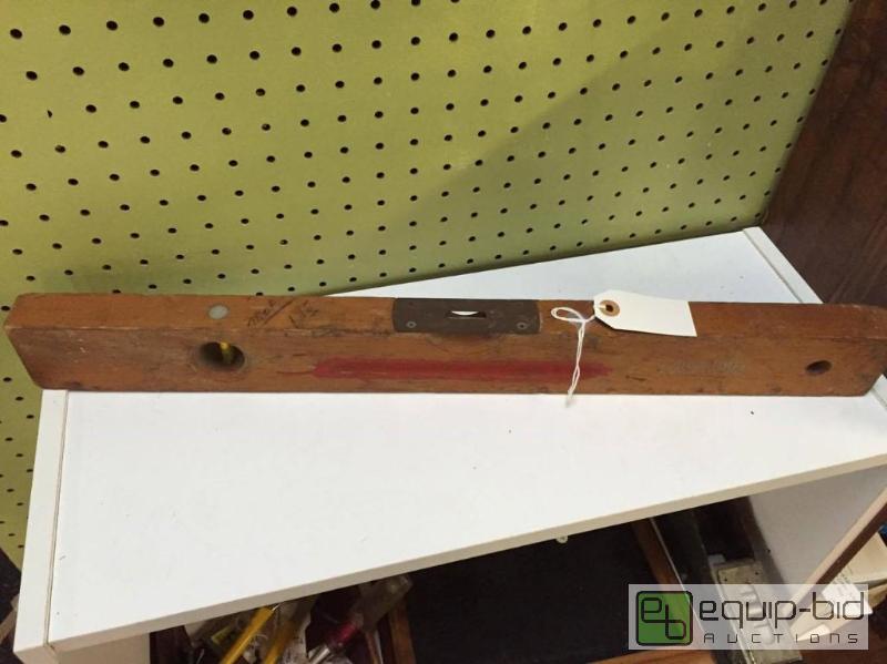lot 58 image: Antique Wooden Level