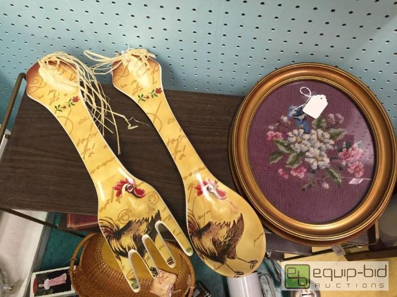 lot 86 image: Rooster Knife Fork and Spoons, With Embroider Picture
