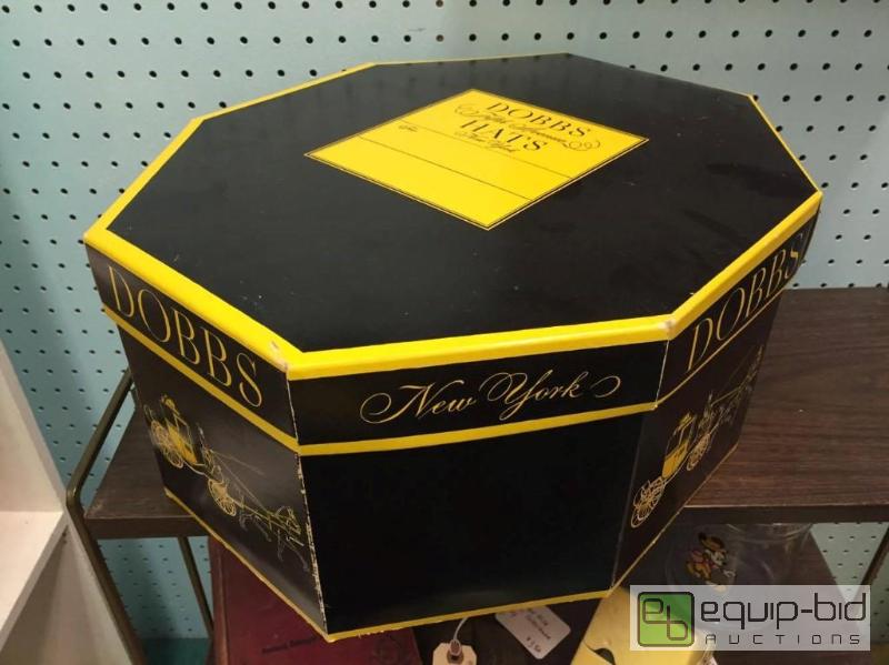 lot 88 image: Dobbs Vintage Hat Box