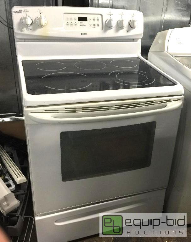lot 1495 image: Kenmore 30 in. Electric Self-Clean Freestanding Range