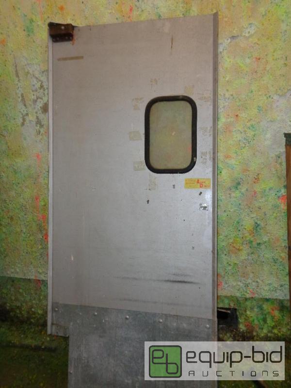 lot 19 image: Restaurant Door