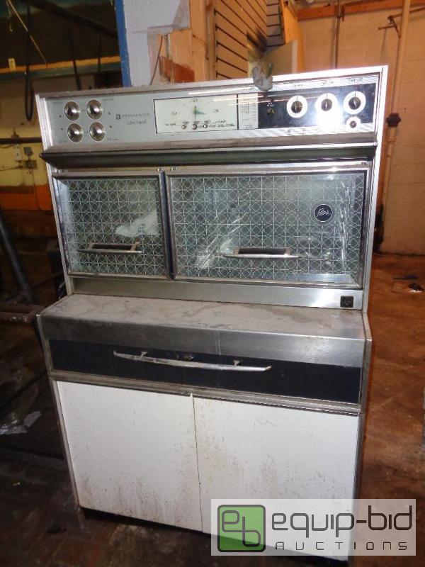 lot 27 image: Vintage Oven Stove Combination
