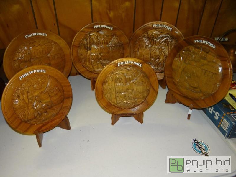 lot 1440 image: Lot of 6 carved wood plates from the Philippi...