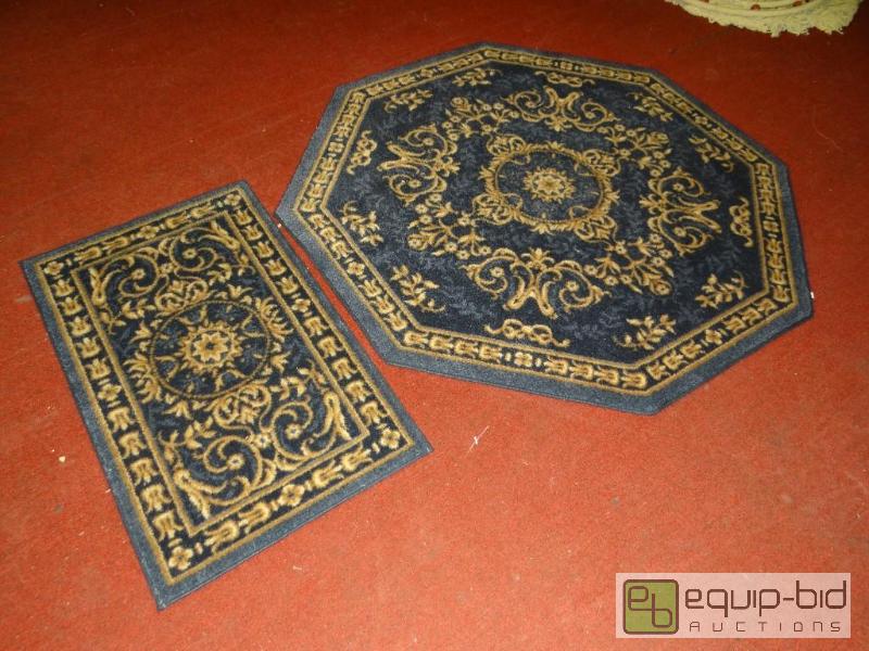 lot 1461 image: Lot of 2 matching rugs....