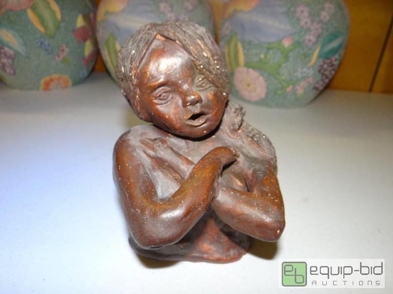 lot 1478 image: Small lady sculpture....