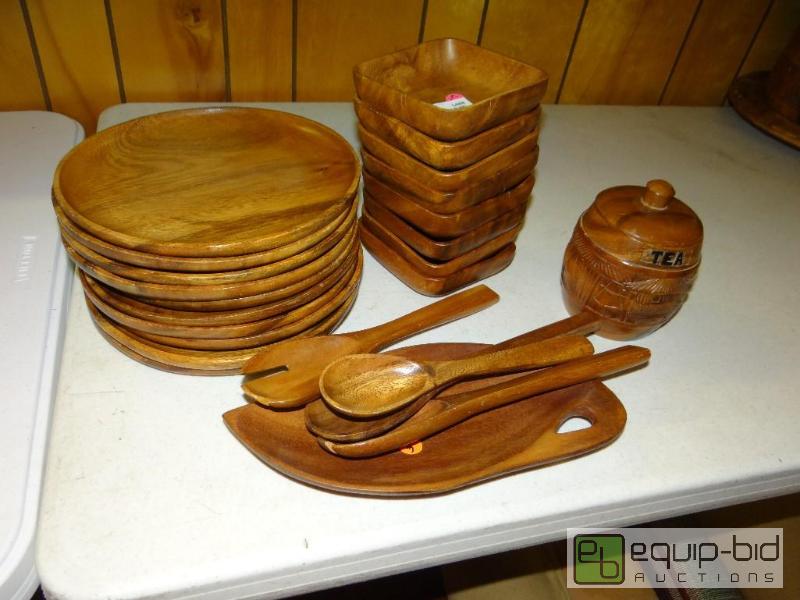 lot 1488 image: Large lot of wood plates, wood bowls, wood te...