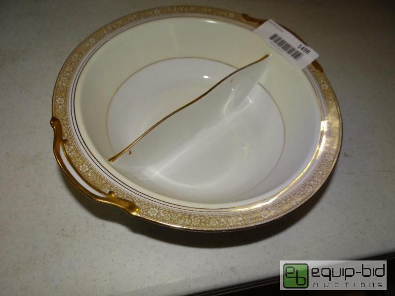 lot 1498 image: Vintage Noritake&nbspchina Nerrisa divided b...