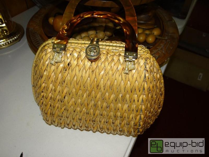 lot 1506 image: Simon basket weave purse....