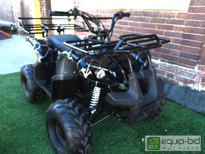 lot 1206 image: ATV-3125R  125cc Fully Automatic Mid Size -BLACK SPIDER WEB