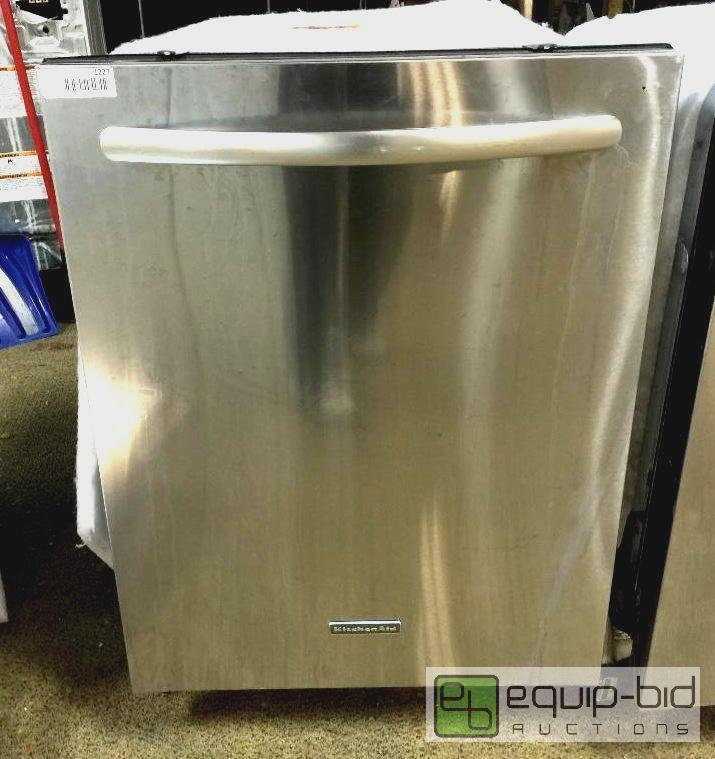 lot 1227 image: KitchenAid 24 Architect Series II Built-In Stainless Steel Dishwasher