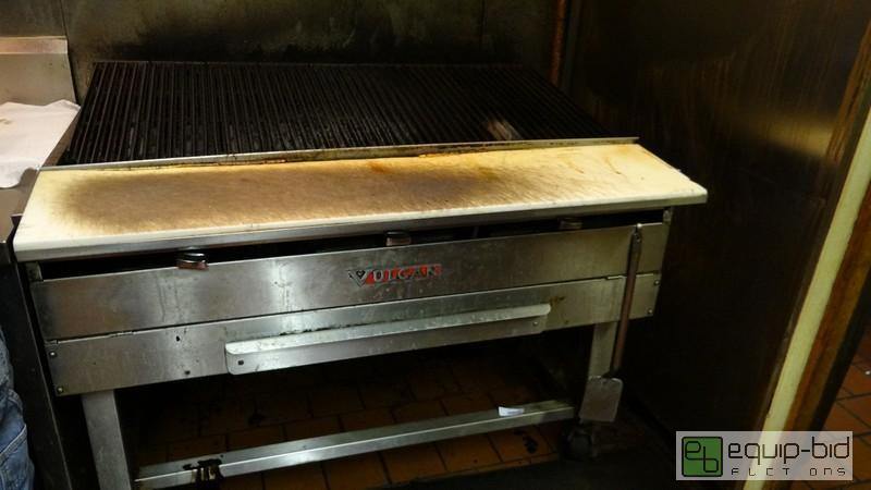 lot 772 image: Vulcan Commercial Natural Gas Char Broiler