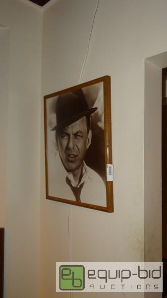 lot 940 image: Framed Sinatra Decorative Print