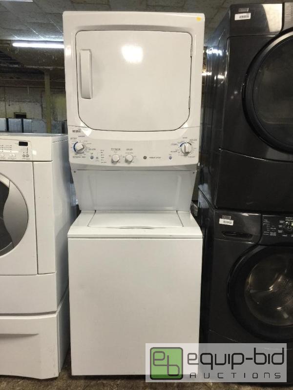 lot 1267 image: GE Unitized Spacemaker 3.2 DOE cu. ft. Washer and 5.9 cu. ft. Gas Dryer