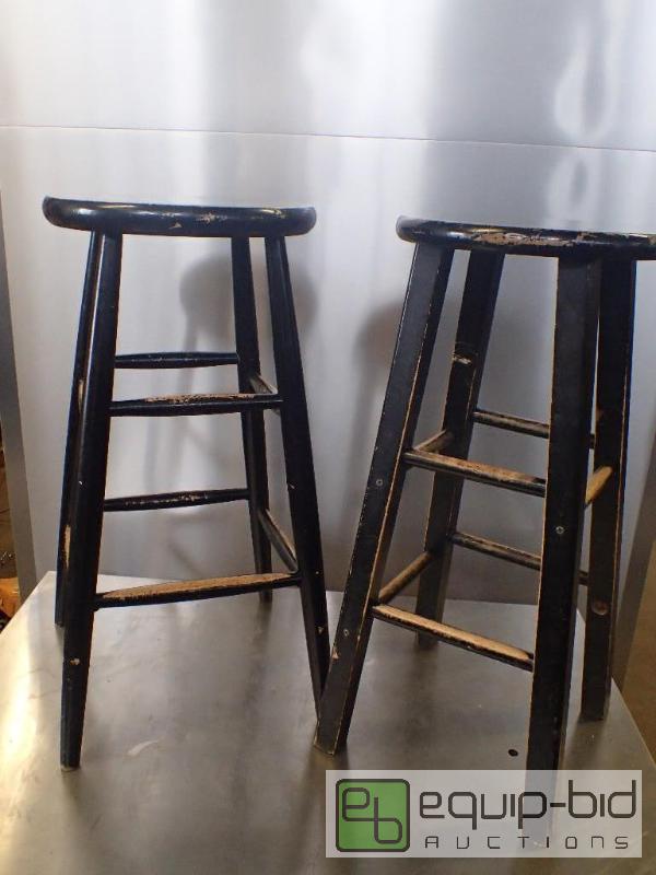 lot 3018 image: (2) Wooden Stools