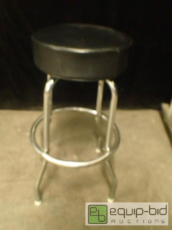 lot 3027 image: Stool and Table Top