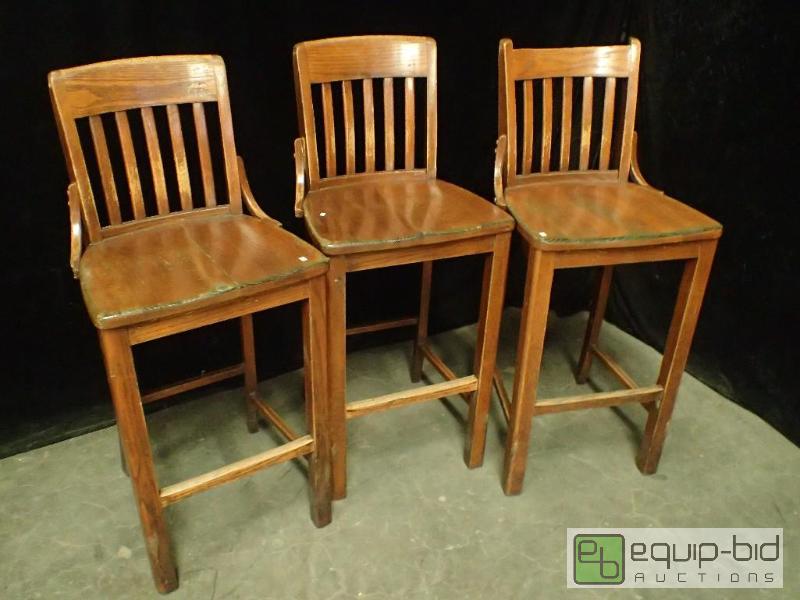lot 3031 image: (3) Bar Height Stools