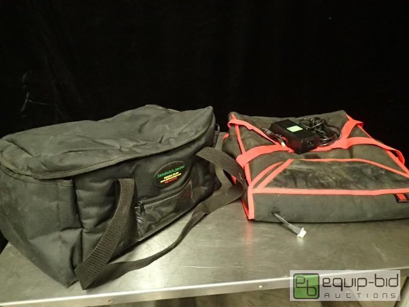 lot 3034 image: Heated Pizza Delivery Bag and Other Delivery Bag