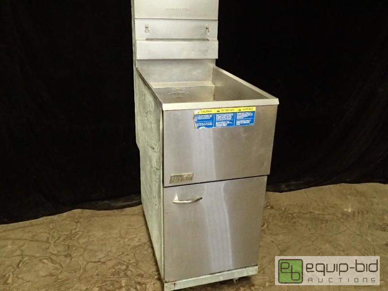 lot 3062 image: Pitco 35 lb Fat Capacity Medium-Duty Economy Fryer (35CS)