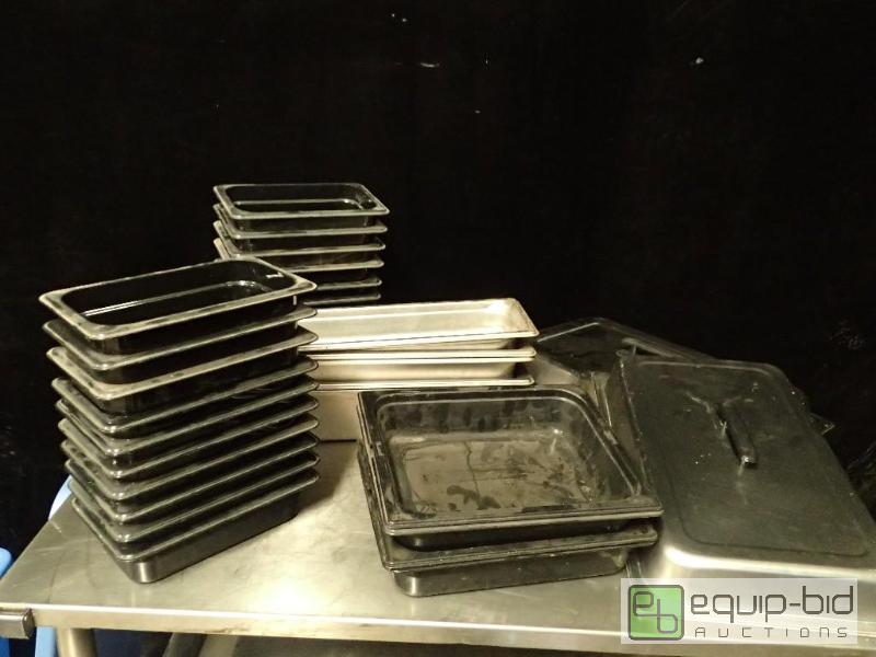 lot 3085 image: Lot of Stainless Steel and Plastic Inserts
