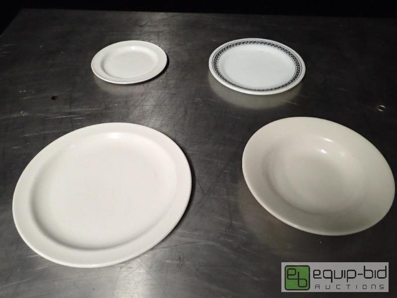 lot 3086 image: Large Lot of Plates and Bowls