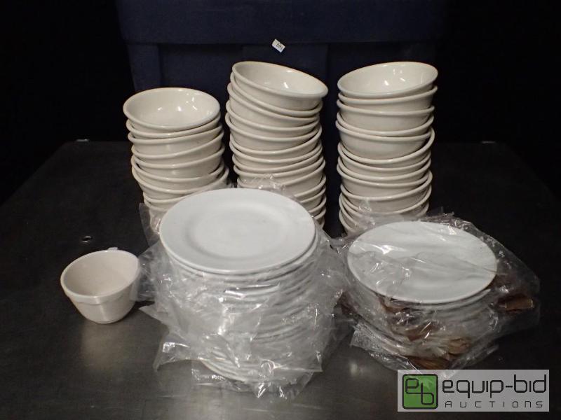 lot 3111 image: Tote Containing Sauce Bowls and Small Plates