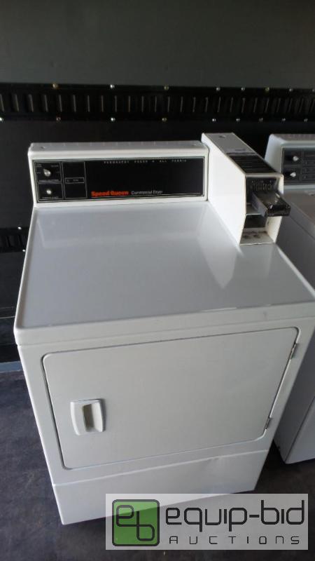 lot 4200 image: Washer Queen Commercial Dryer
