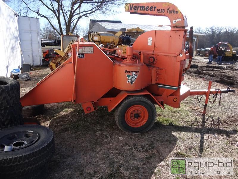 lot 1003 image: Vermeer BC1250 Turbo Wood Chipper Serviced And Ready To Use