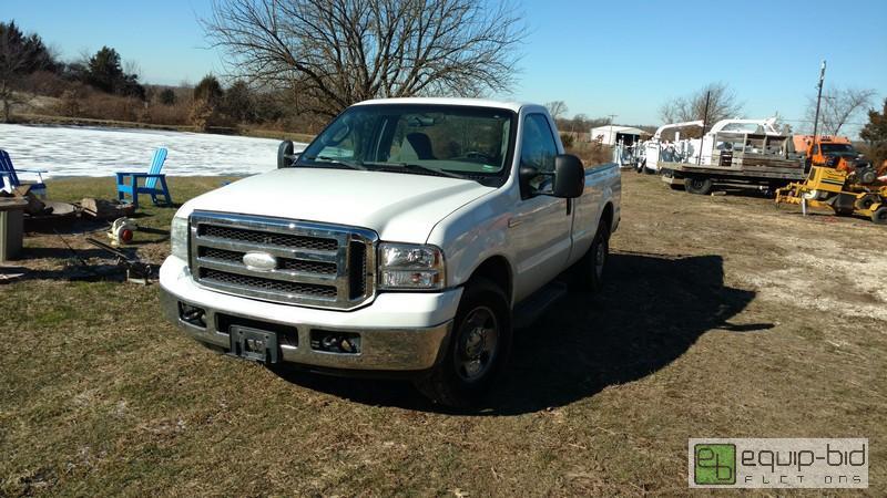 lot 1008 image: 2006 Ford F-250 Pickup Truck, VIN # 1ftnf20556ea02866