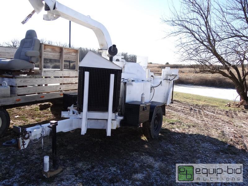 lot 1011 image: Bandit 200XP Chipper Serviced And Ready To Use
