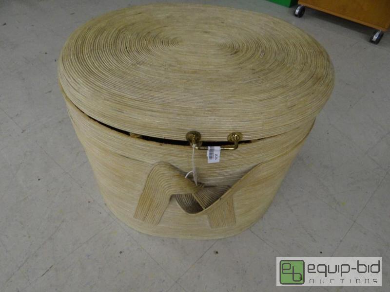 lot 1571 image: High end coffee table style basket with stora...