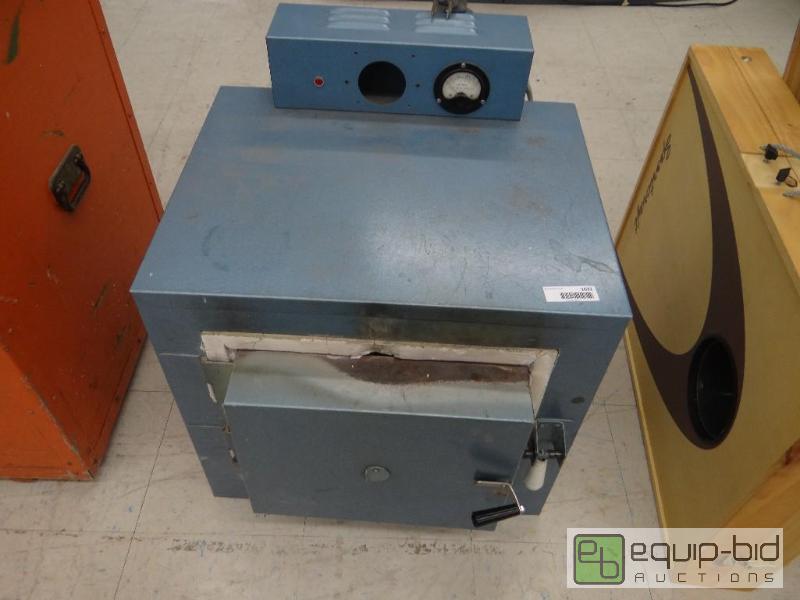 lot 1632 image: Hydor therm kiln.  Untested....