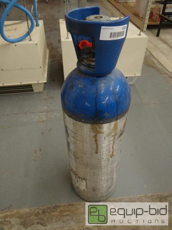 lot 1636 image: C02 canister....