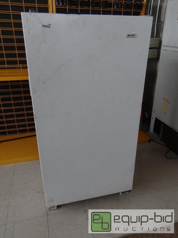 lot 1644 image: Frigidair upright freezer.  Needs cleaned....