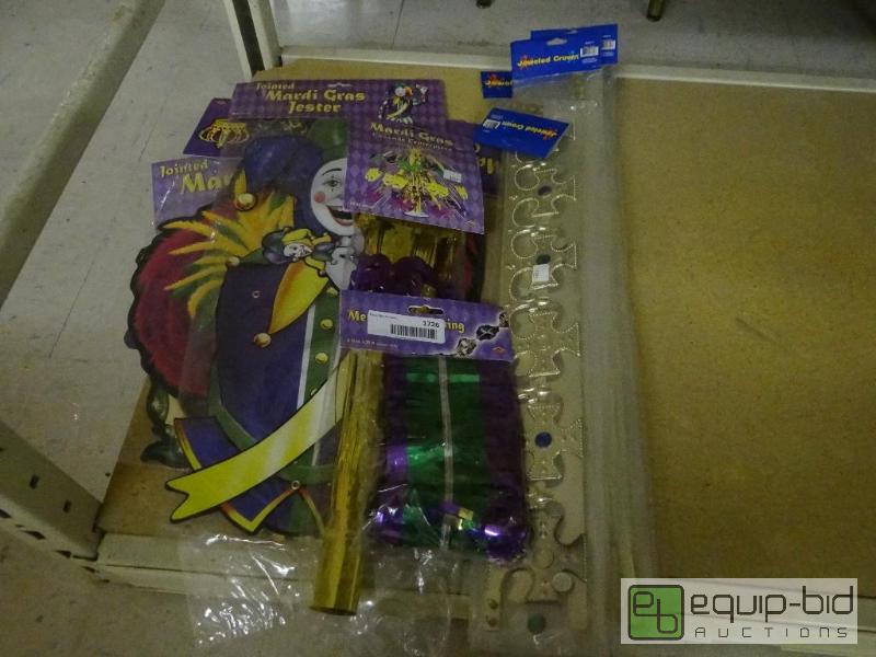 lot 1726 image: Lot of new party favors....