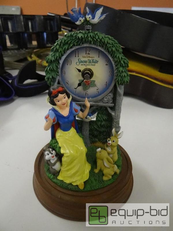 lot 1730 image: Disney snow white clock....