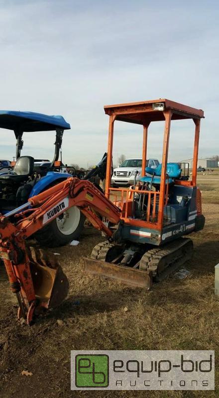 lot 3 image: Kubota KH-41 mini excavator.  Diesel engine. ...