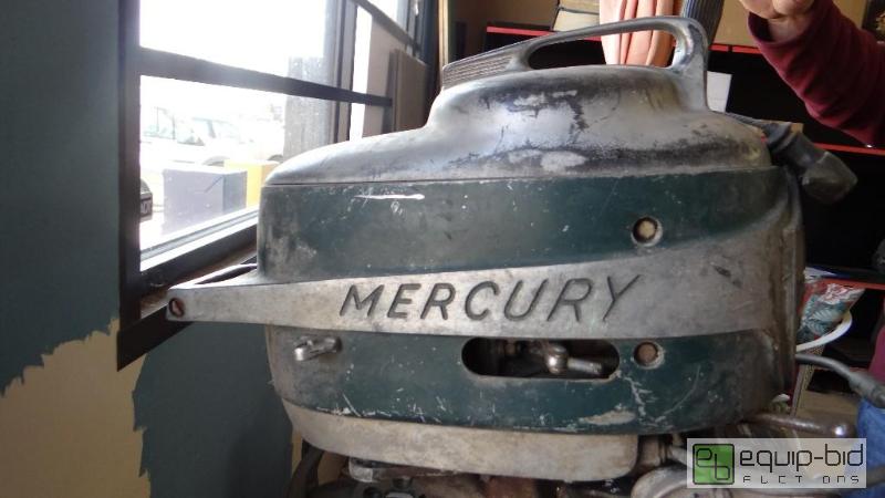 lot 461 image: 1955 Mercury mark 20. Serial#700154.  Motor i...