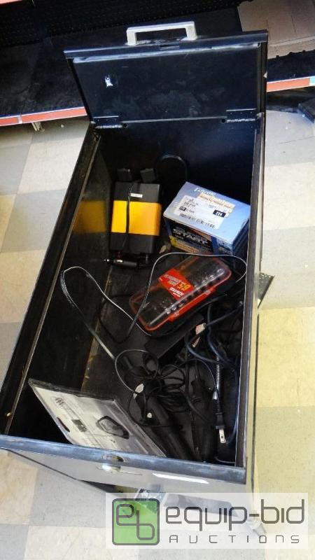 lot 482 image: Metal cabinet with various tools....