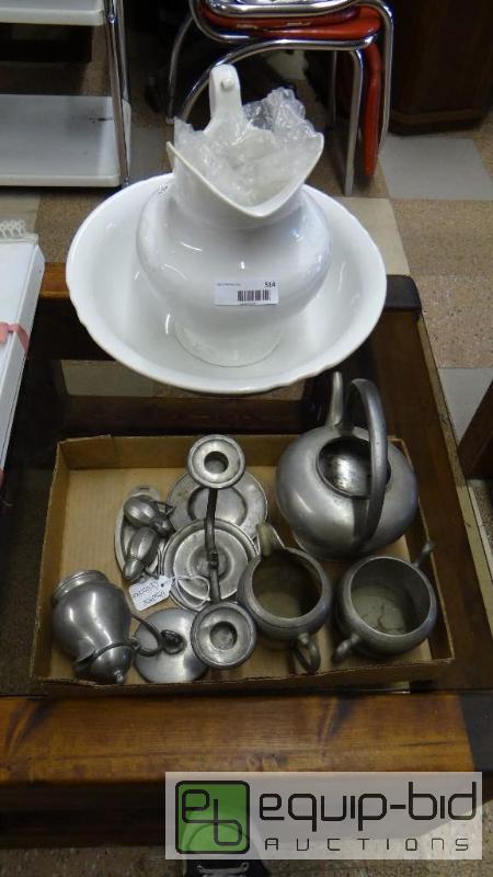 lot 514 image: Old pitcher and bowl set(has crack), metal wa...