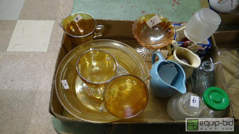 lot 534 image: Lot of various glassware and vases....